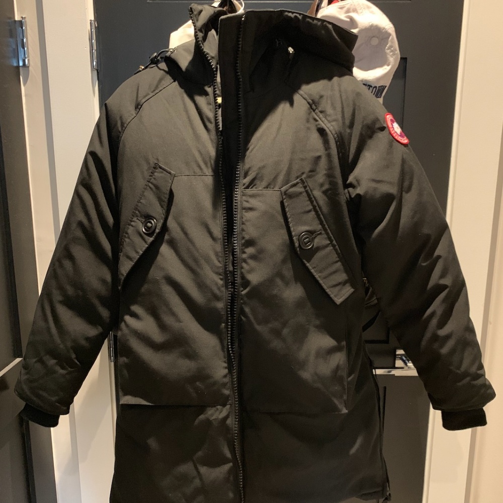 Brand New Canada Goose Olympia Parka in Black - M